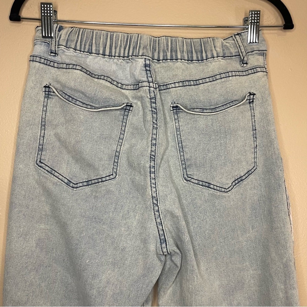 Vintage-inspired patchwork jeans by Polagram in a light wash denim. size M - Picture 6 of 7